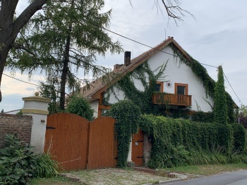 Prodej domu 3+1 v Nemošicích u Pardubic, pozemek 1677m2